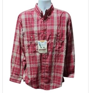 NWT Wrangler Men's Casual Red Plaid Button Down Shirt ~L